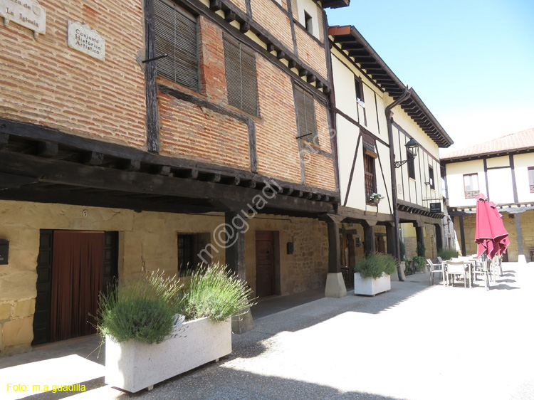 SANTA GADEA DEL CID (143) Plaza de la Iglesia