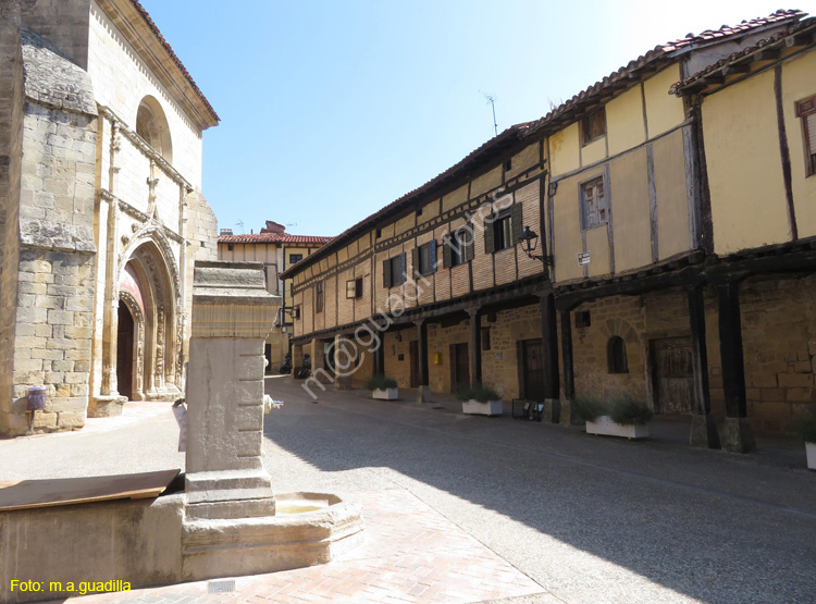 SANTA GADEA DEL CID (145) Plaza de la Iglesia