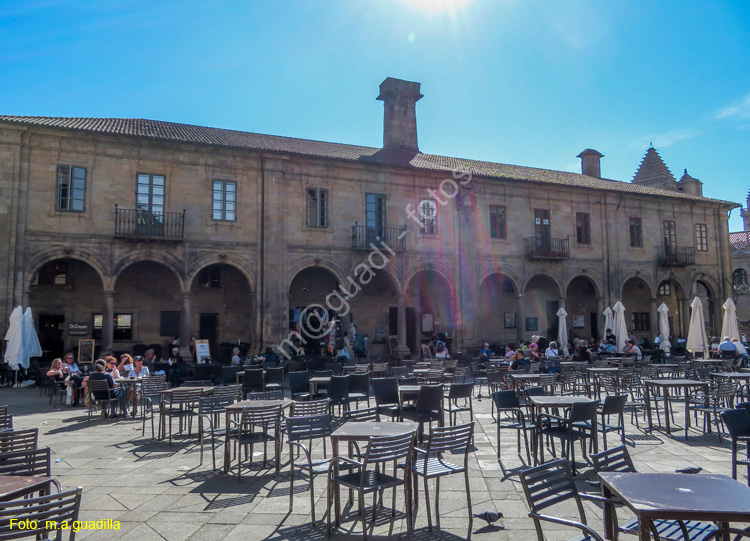 SANTIAGO DE COMPOSTELA (349) Plaza de la Quintana Vivos