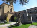 SANTO DOMINGO DE LA CALZADA (271) Monumento la Peregrino