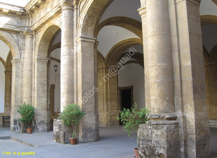 SEVILLA (617) Universidad - Real Fabrica de Tabacos