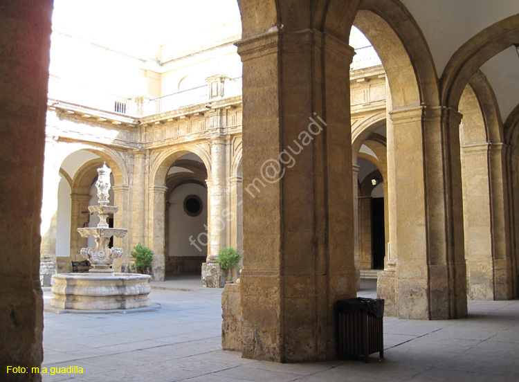 SEVILLA (620) Universidad - Real Fabrica de Tabacos