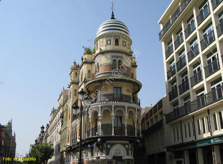 SEVILLA (672) Avenida Constitucion