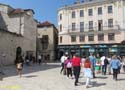 Split (303) Plaza del Pueblo