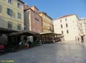 Split (310) Plaza del Pueblo