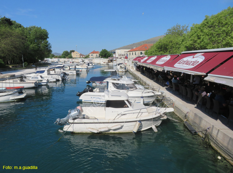 Trogir (106) puerto deportivo