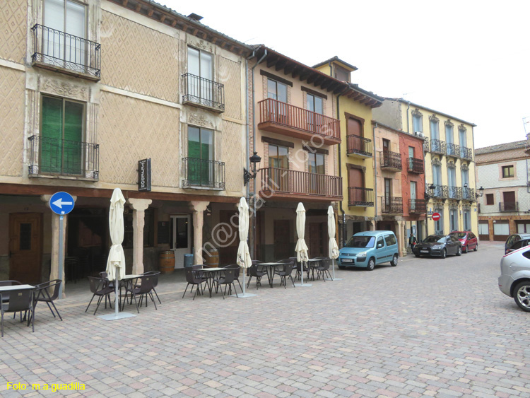 TUREGANO (127) Calle Real