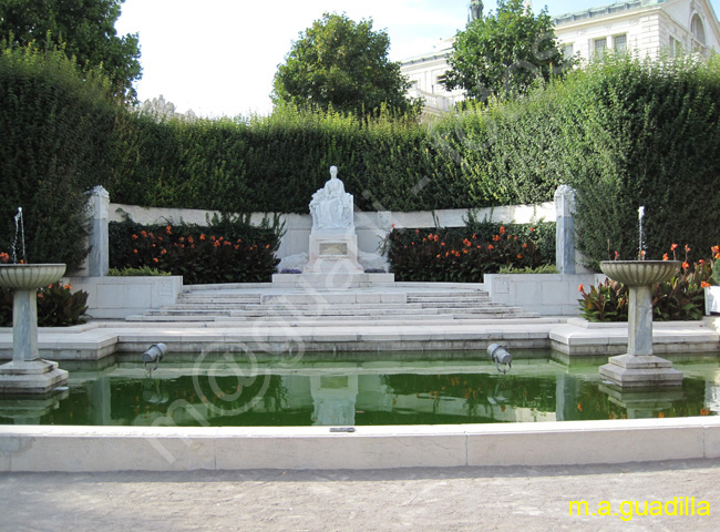 VIENA - Volksgarten 001 - Monumento a Sissi
