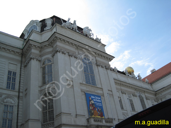 VIENA - Hofburg 039 - Plaza de Jose II