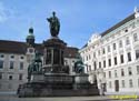 VIENA - Hofburg 021 - Patio In der Burg - Estatua de Francisco I
