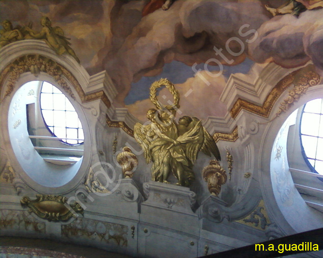 VIENA - Iglesia de san Carlos Borromeo 050 Cupula en restauracion