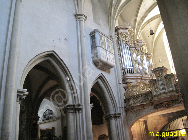 VIENA - Iglesia de San Miguel 006